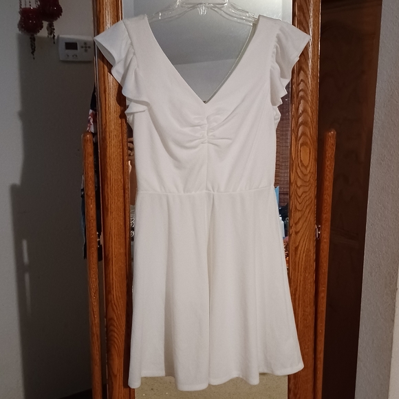FINAL PRICE Lily White Ruffle Sleeve Tie Back Dress - Picture 3 of 13